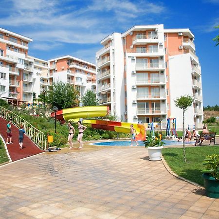 Crown And Imperial Apartments Свети-Влас Экстерьер фото