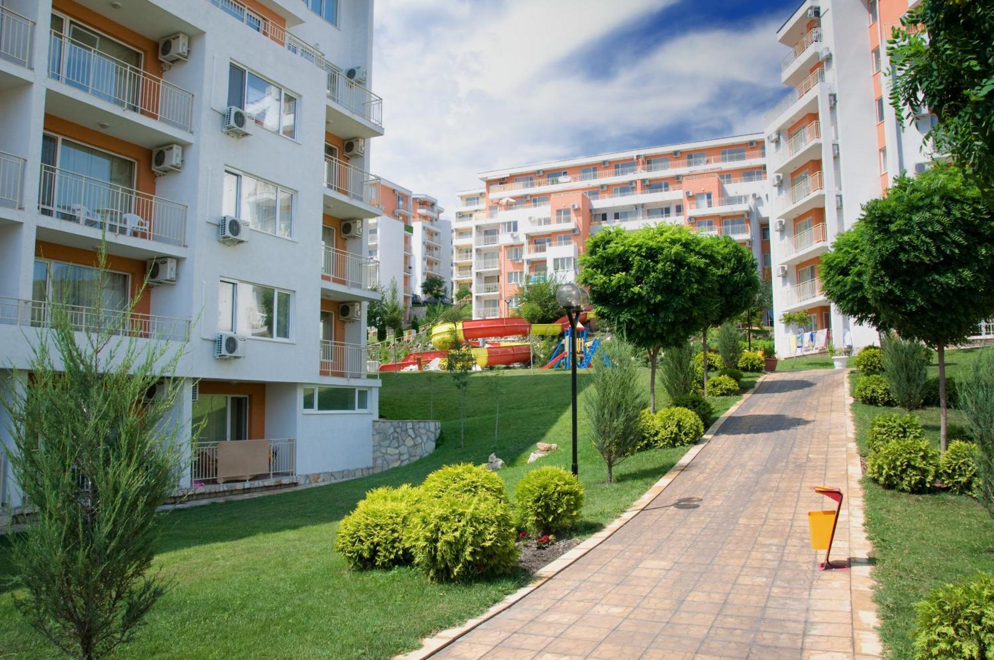Crown And Imperial Apartments Свети-Влас Экстерьер фото