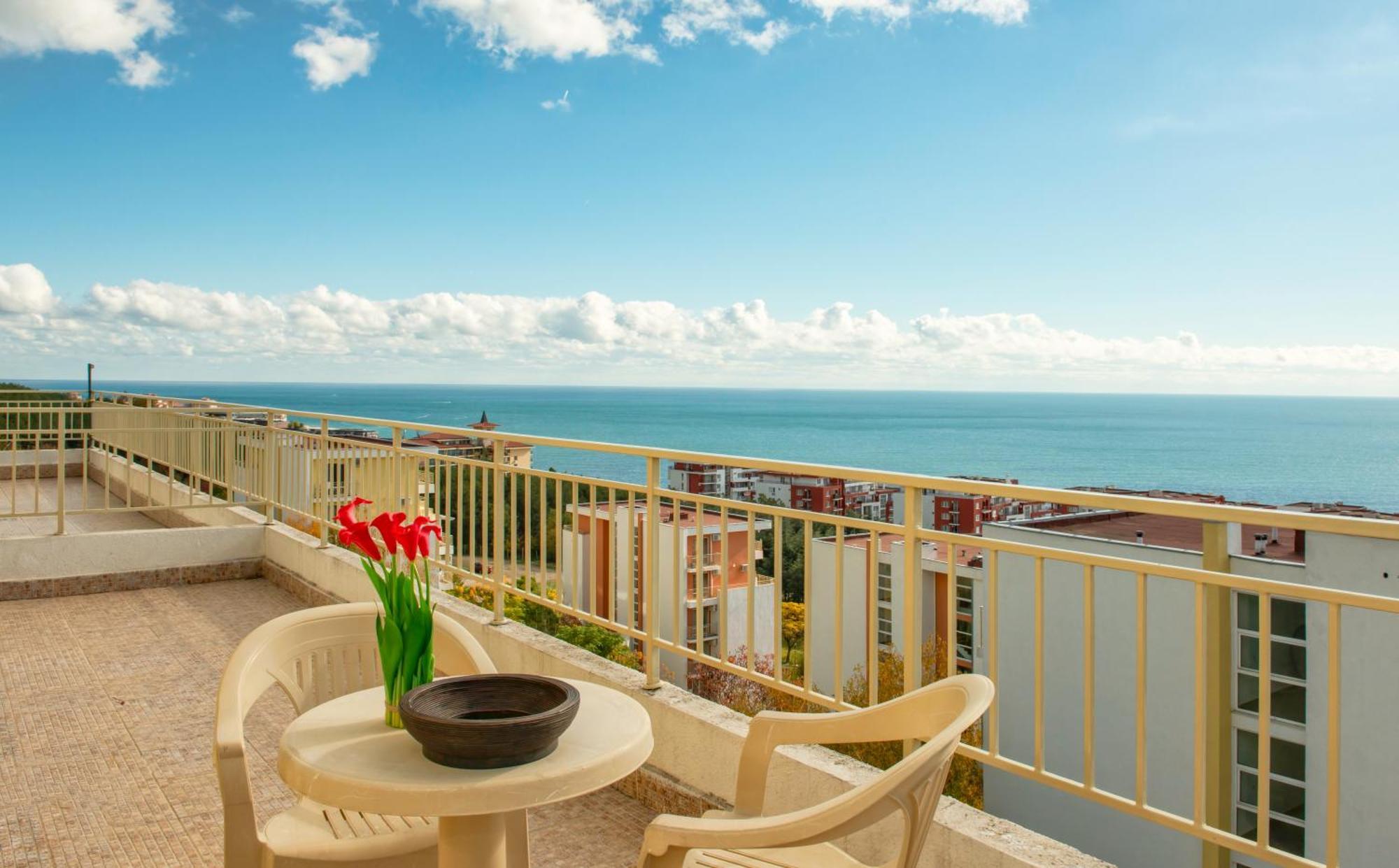Crown And Imperial Apartments Свети-Влас Экстерьер фото
