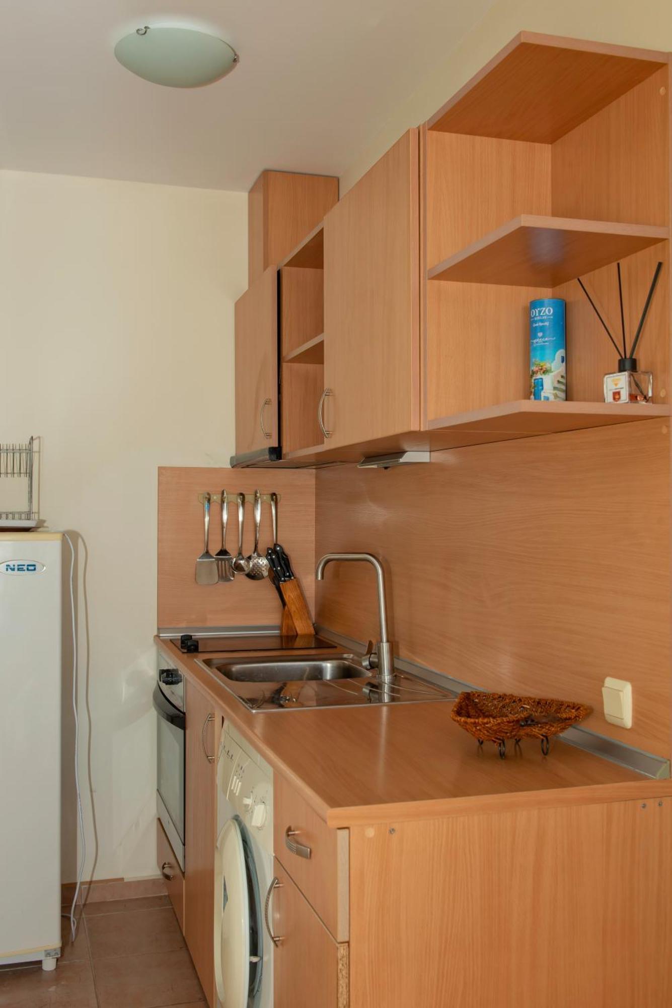 Crown And Imperial Apartments Свети-Влас Экстерьер фото