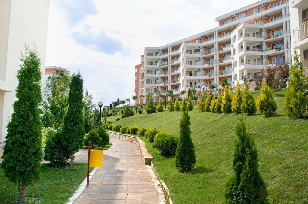Crown And Imperial Apartments Свети-Влас Экстерьер фото